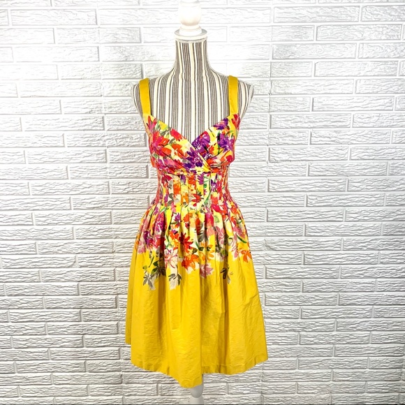 Evan Picone Dresses & Skirts - Evan Picone Yellow Floral Fit and Flare Dress